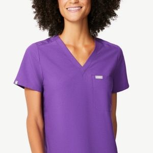 FIGS size small top and bottom